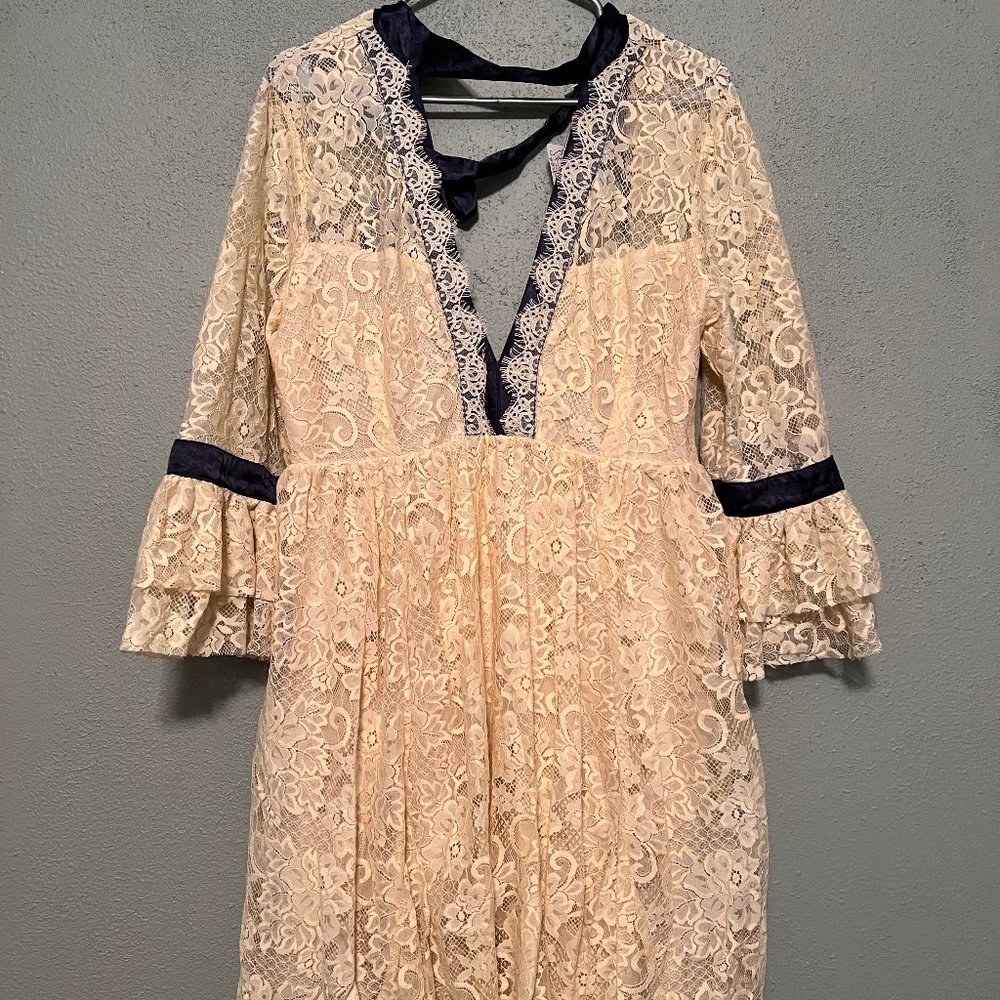 NWT FREE PEOPLE Cream Lace Dress Size LARGE